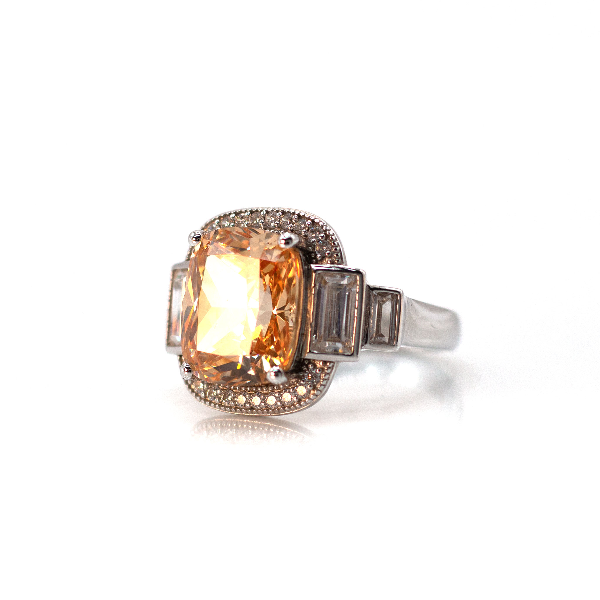 Oval Solitaire Multiset Zirconia Ring